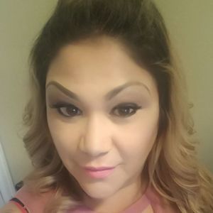 Meet your Posher, Eva